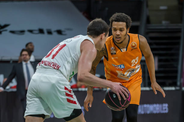 死角远射 死角远射