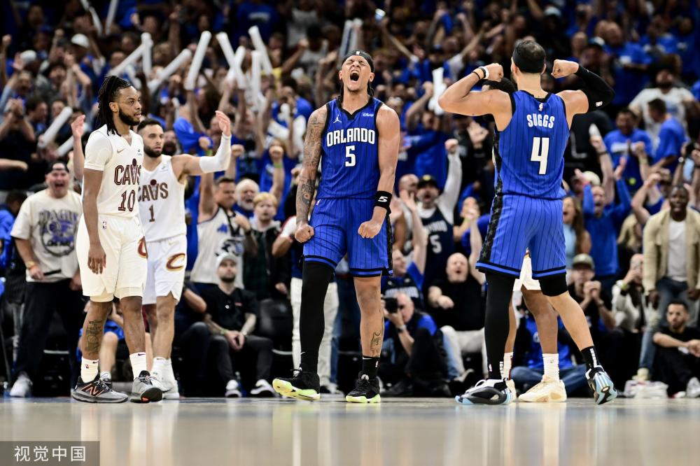 频频得手 频频得手