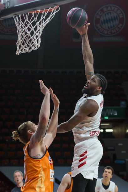 马赛的财务 马赛的财务