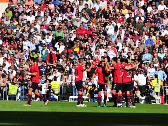 及公众人物 及公众人物