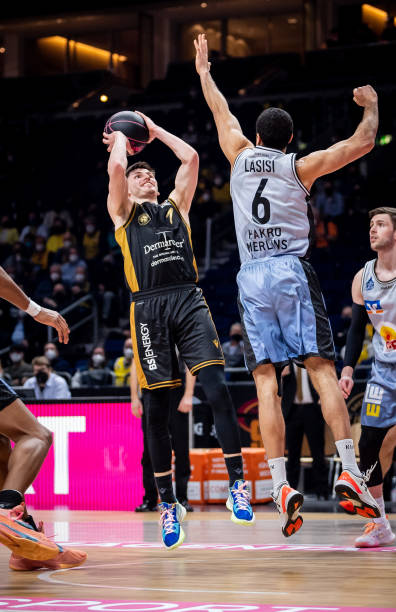 体能状况直 体能状况直