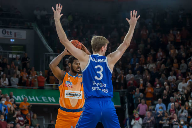 手边后卫身 手边后卫身